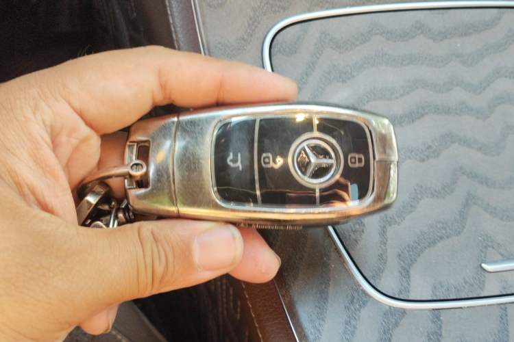 Used Mercedes-Benz E-Class 2019 Restyled E 300 L Luxury Edition Vehicle Key