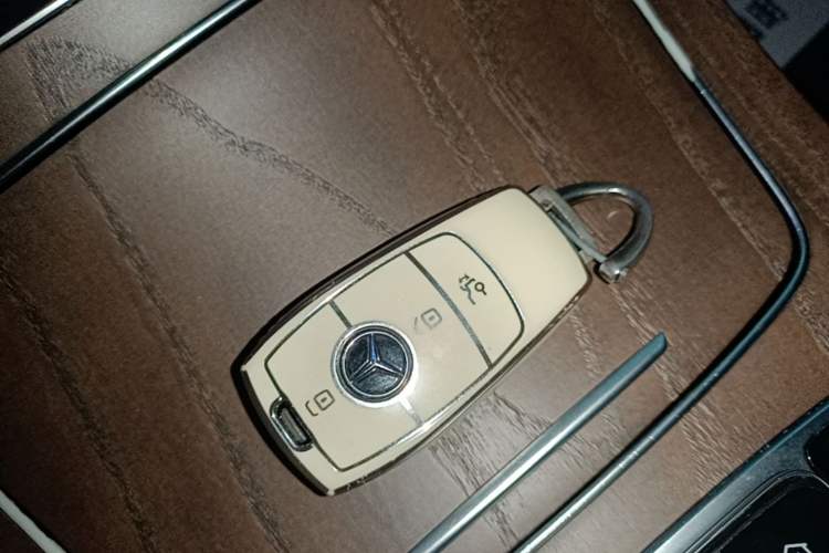 Used Mercedes-Benz E-Class 2019 Restyled E 300 L Luxury Edition Vehicle Key