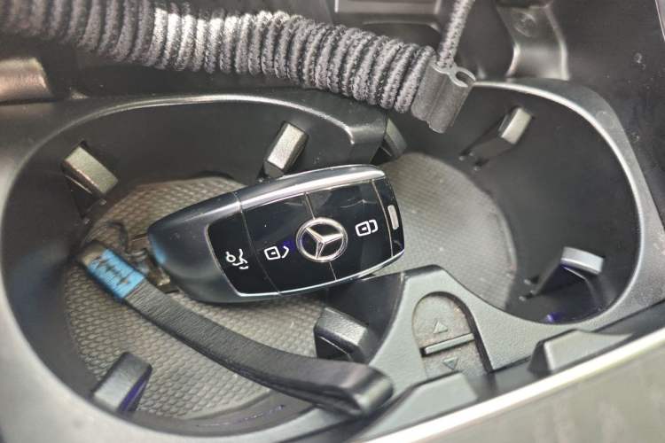 Used Mercedes-Benz E-Class 2019 E 300 L Sport Luxury Edition Vehicle Key