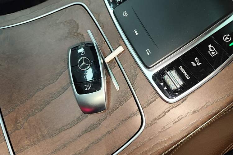 Used Mercedes-Benz E-Class 2019 E 300 L Stylish Model Vehicle Key