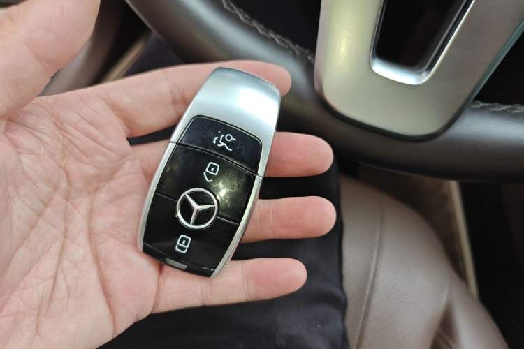 Used Mercedes-Benz E-Class 2019 Restyled E 300 L Luxury Edition Vehicle Key