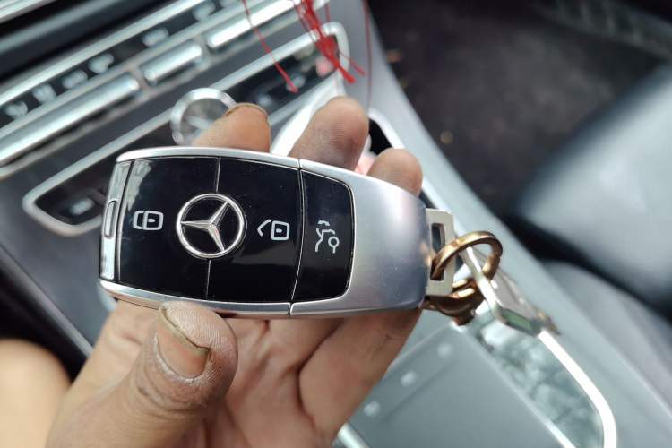 Used Mercedes-Benz E-Class 2019 E 200 L Sport Edition Vehicle Key