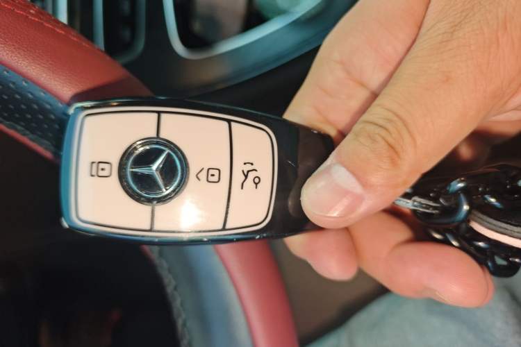 Used Mercedes-Benz E-Class 2019 E 200 L Sport Edition Vehicle Key