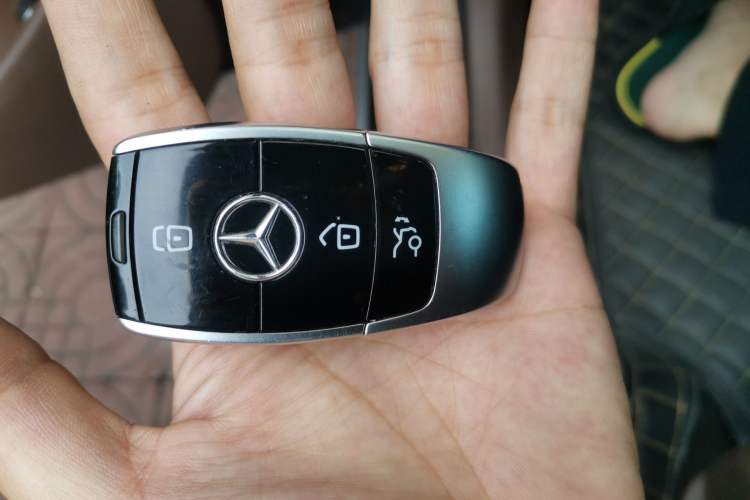 Used Mercedes-Benz E-Class 2019 E 200 L Vehicle Key