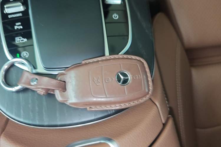 Used Mercedes-Benz E-Class 2019 E 260 L Sport Edition Vehicle Key