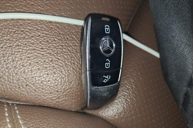 Used Mercedes-Benz E-Class 2019 E 260 L Sport Edition Vehicle Key