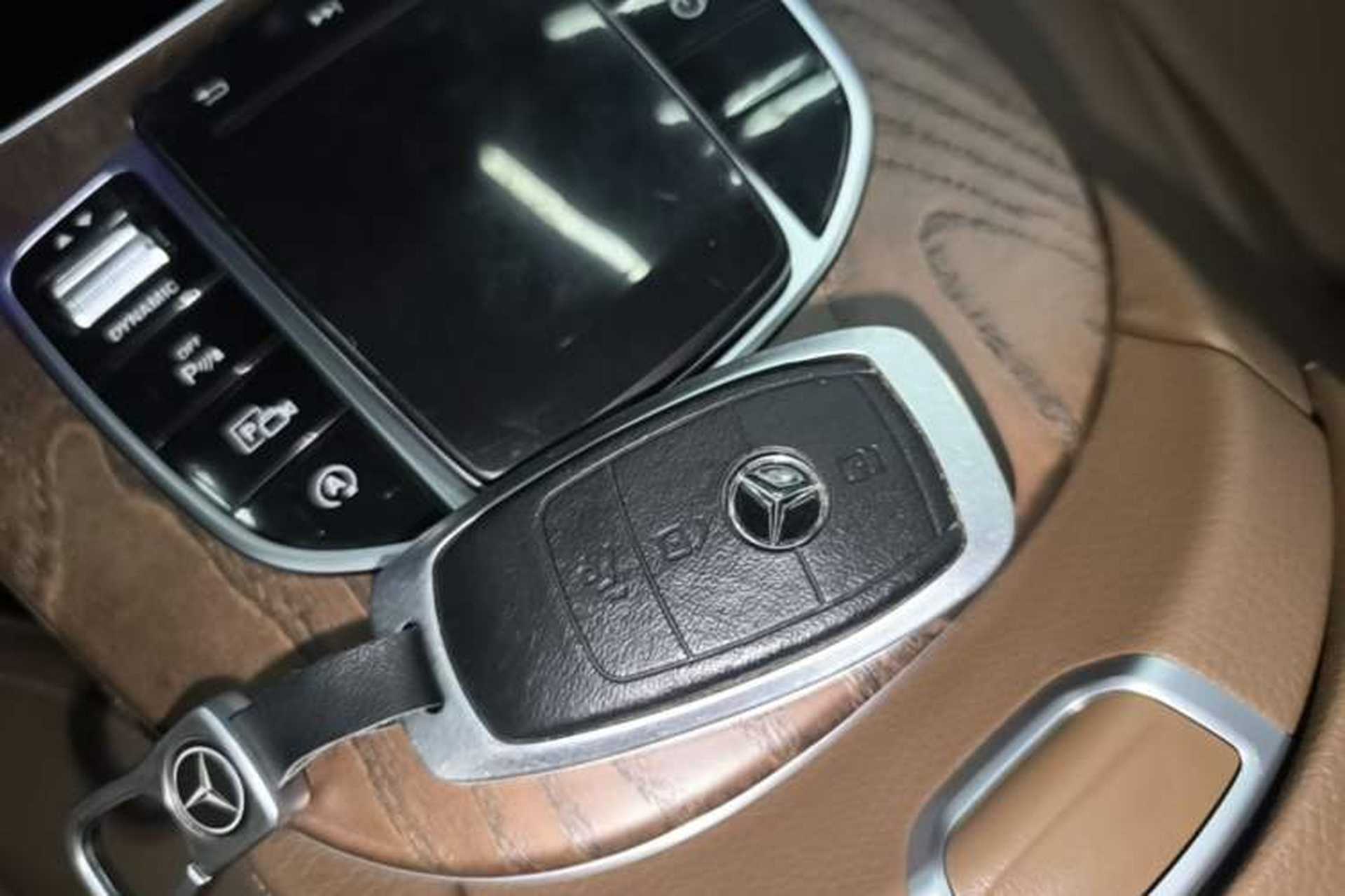Used Mercedes-Benz E-Class 2019 Facelifted E 300 L Stylish Version Vehicle Key
