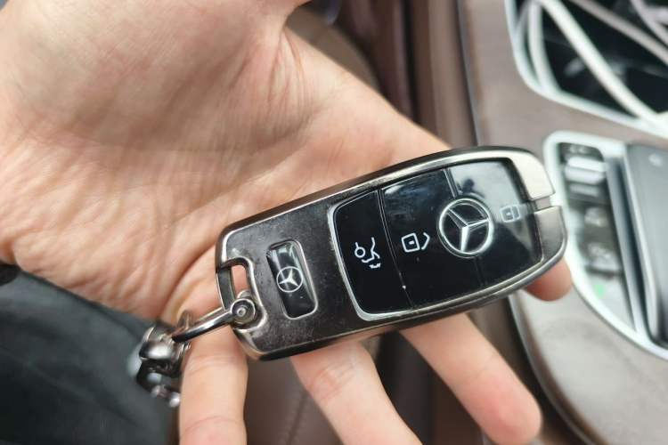 Used Mercedes-Benz E-Class 2019 E 300 L Stylish Model Vehicle Key