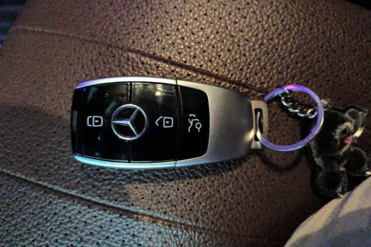 Used Mercedes-Benz E-Class 2019 Restyled E 300 L Luxury Edition Vehicle Key