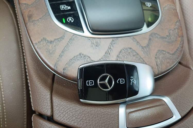 Used Mercedes-Benz E-Class 2019 E 300 L Luxury Model Vehicle Key