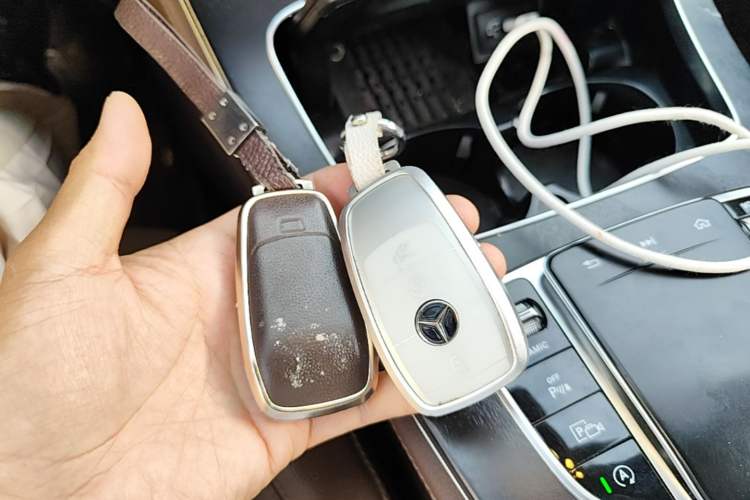 Used Mercedes-Benz E-Class 2019 E 300 L Sporty and Stylish Model Vehicle Key
