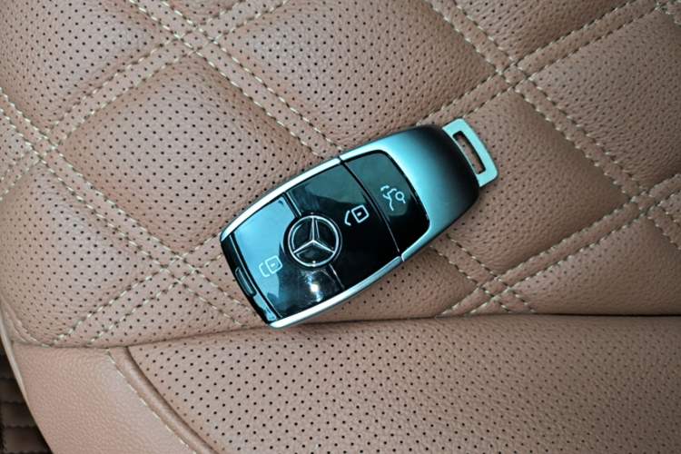 Used Mercedes-Benz E-Class 2019 Restyled E 300 L Luxury Edition Vehicle Key