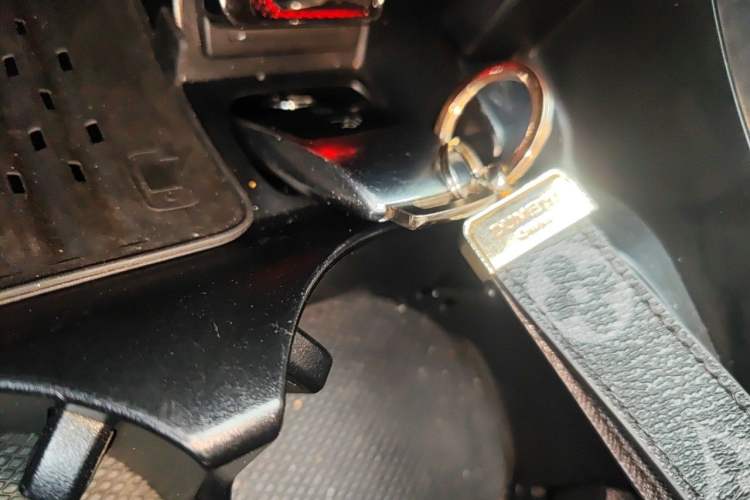 Used Mercedes-Benz E-Class 2019 E 200 L Vehicle Key