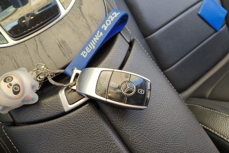 Used Mercedes-Benz E-Class 2019 Restyled E 300 L Sport Luxury Edition Vehicle Key