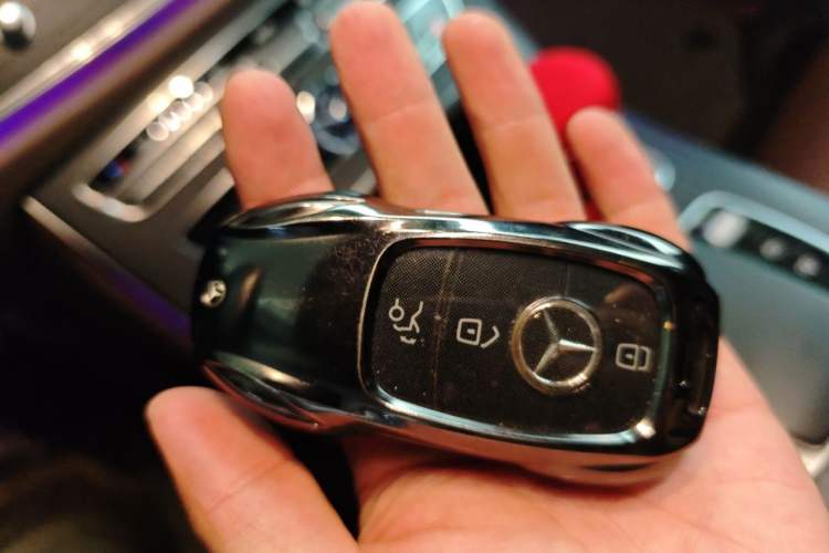 Used Mercedes-Benz E-Class 2019 Restyled E 300 L Sport Luxury Edition Vehicle Key