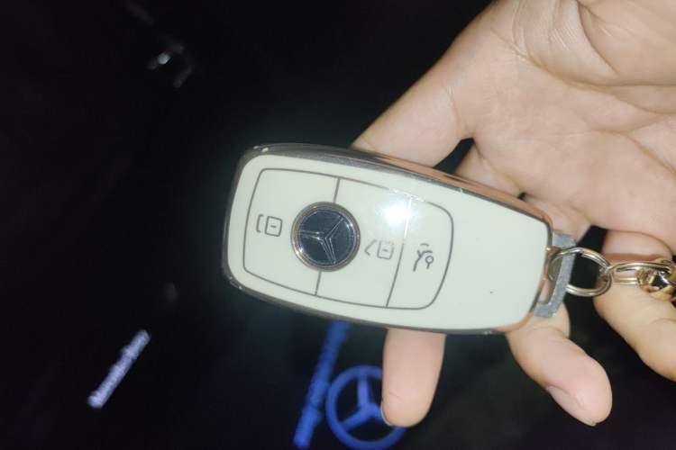 Used Mercedes-Benz E-Class 2019 E 300 L Sporty and Stylish Model Vehicle Key