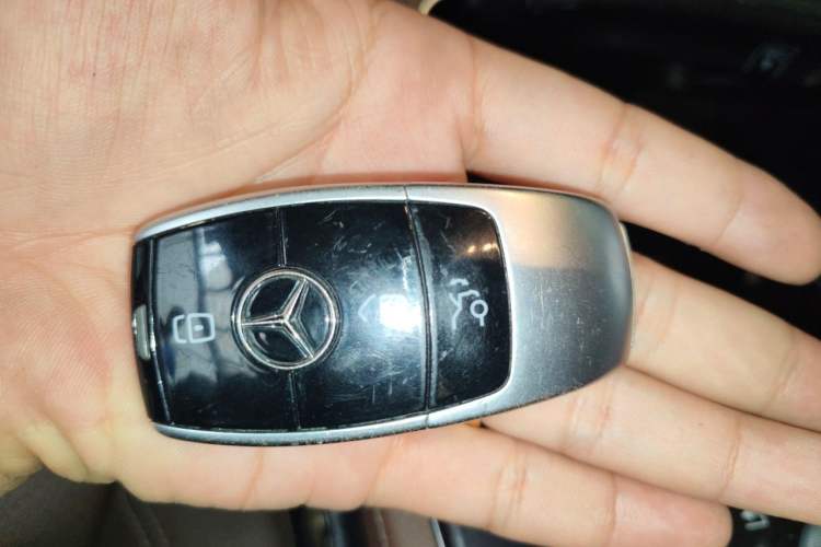 Used Mercedes-Benz E-Class 2019 E 200 L Sport Edition Vehicle Key