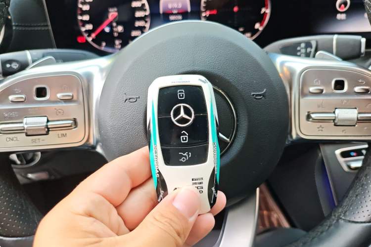 Used Mercedes-Benz E-Class 2019 E 260 L Sport 4MATIC Vehicle Key