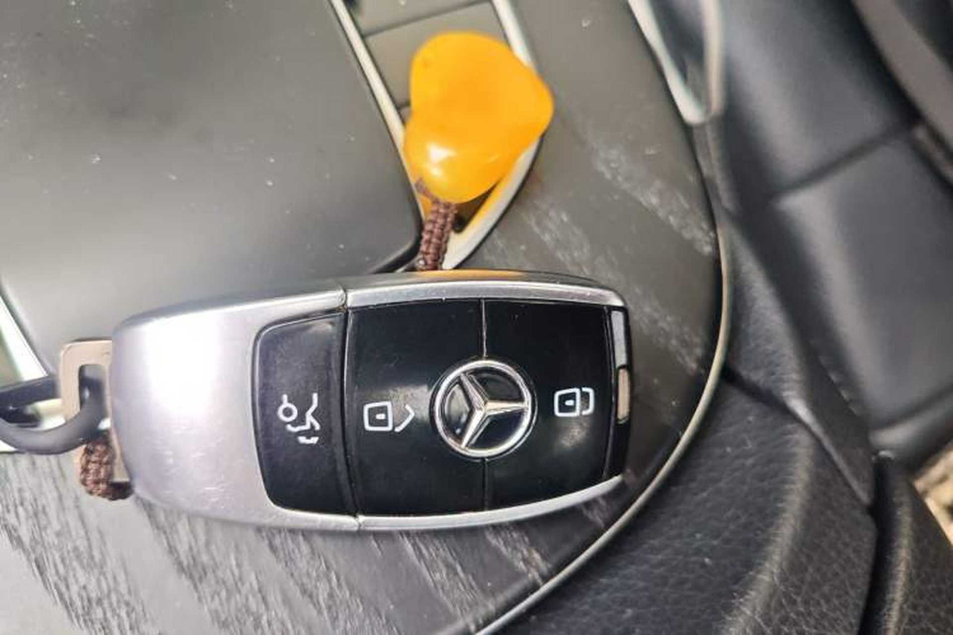 Used Mercedes-Benz E-Class 2019 Restyled E 300 L Sporty and Stylish Edition Vehicle Key