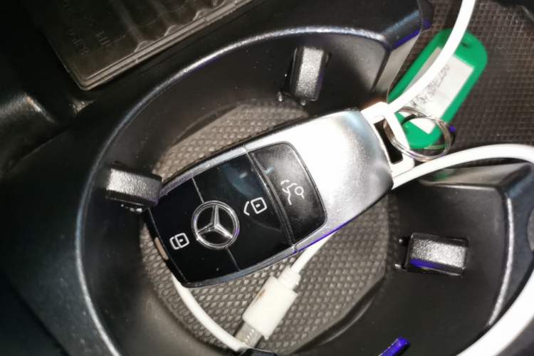 Used Mercedes-Benz E-Class 2019 E 260 L Sport Edition Vehicle Key