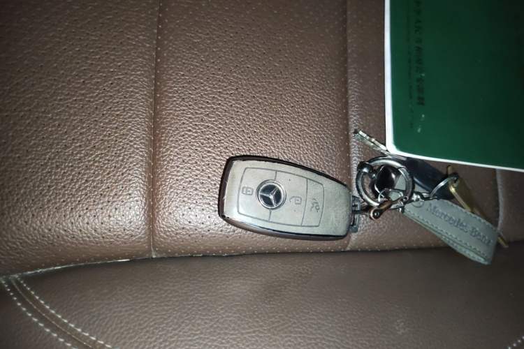 Used Mercedes-Benz E-Class 2019 Restyled E 300 L Sporty and Stylish Edition Vehicle Key