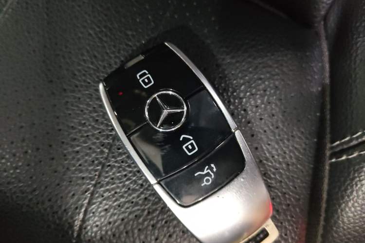Used Mercedes-Benz E-Class 2019 E 260 L Vehicle Key