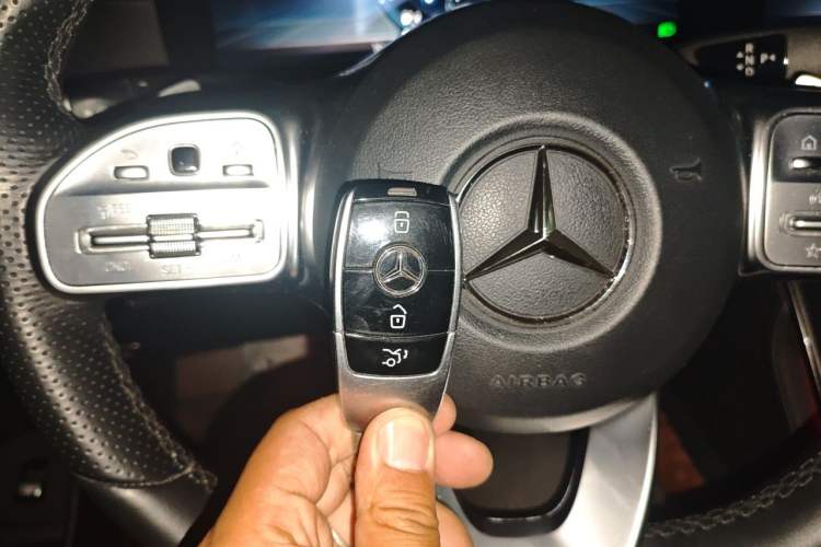 Used Mercedes-Benz E-Class 2019 E 300 L Sporty and Stylish Model Vehicle Key