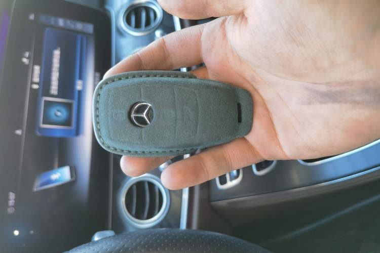 Used Mercedes-Benz E-Class 2019 E 300 L Sporty and Stylish Model Vehicle Key