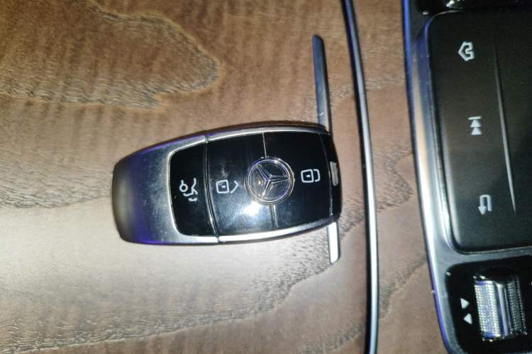 Used Mercedes-Benz E-Class 2019 E 300 L Stylish Model Vehicle Key