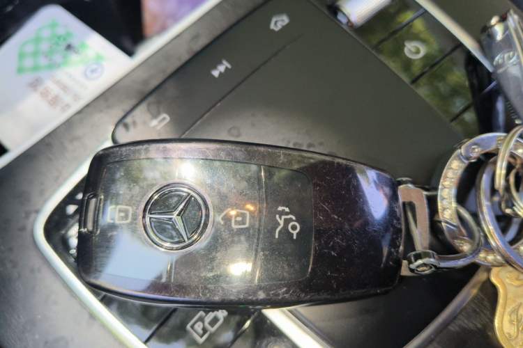 Used Mercedes-Benz E-Class 2019 E 260 L Sport Edition Vehicle Key