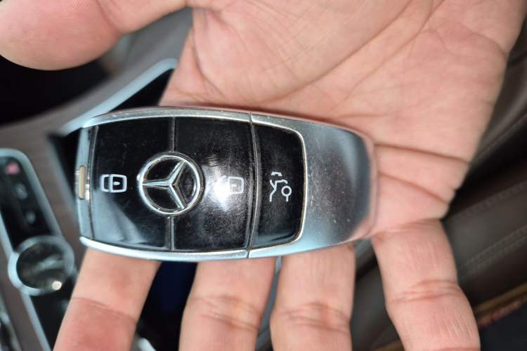 Used Mercedes-Benz E-Class 2019 E 300 L Luxury Model Vehicle Key