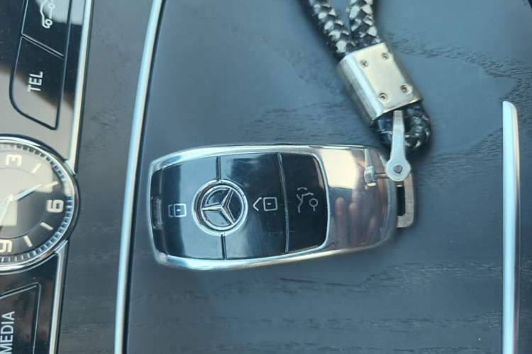 Used Mercedes-Benz E-Class 2019 Restyled E 300 L Sport Luxury Edition Vehicle Key