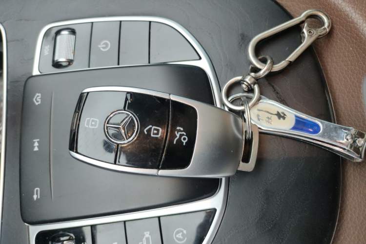 Used Mercedes-Benz E-Class 2019 E 200 L Sport Edition Vehicle Key