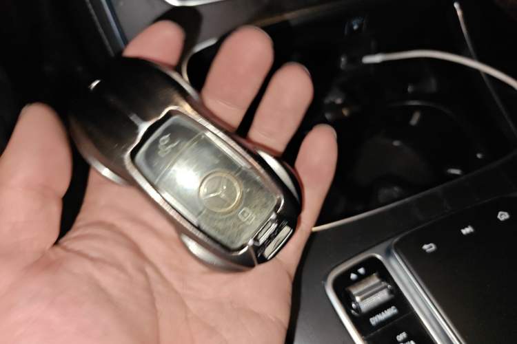 Used Mercedes-Benz E-Class 2019 E 300 L Sporty and Stylish Model Vehicle Key