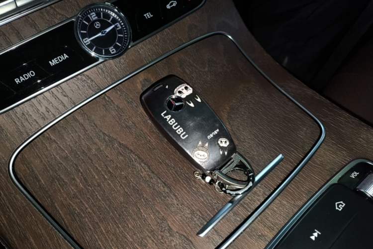Used Mercedes-Benz E-Class 2019 E 200 L Vehicle Key
