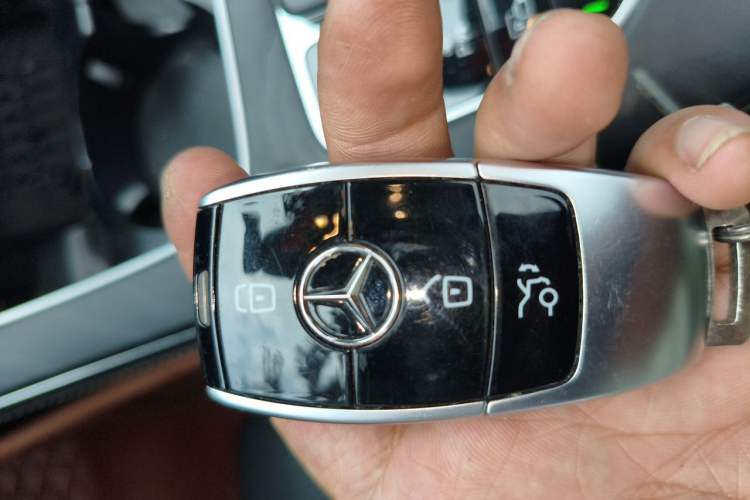 Used Mercedes-Benz E-Class 2019 E 300 L Sporty and Stylish Model Vehicle Key