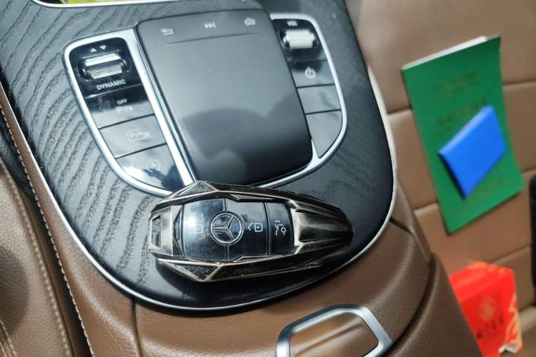 Used Mercedes-Benz E-Class 2019 Restyled E 300 L Sporty and Stylish Edition Vehicle Key