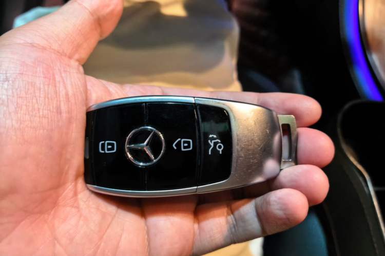 Used Mercedes-Benz E-Class 2019 E 300 L Luxury Model Vehicle Key