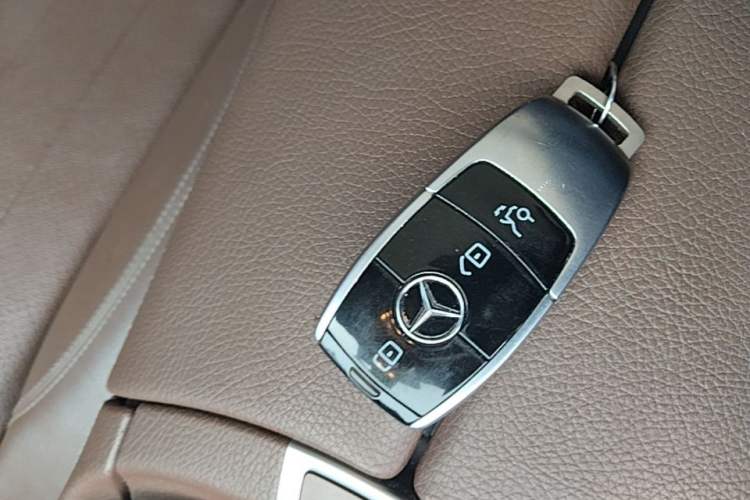 Used Mercedes-Benz E-Class 2019 Restyled E 300 L Luxury Edition Vehicle Key