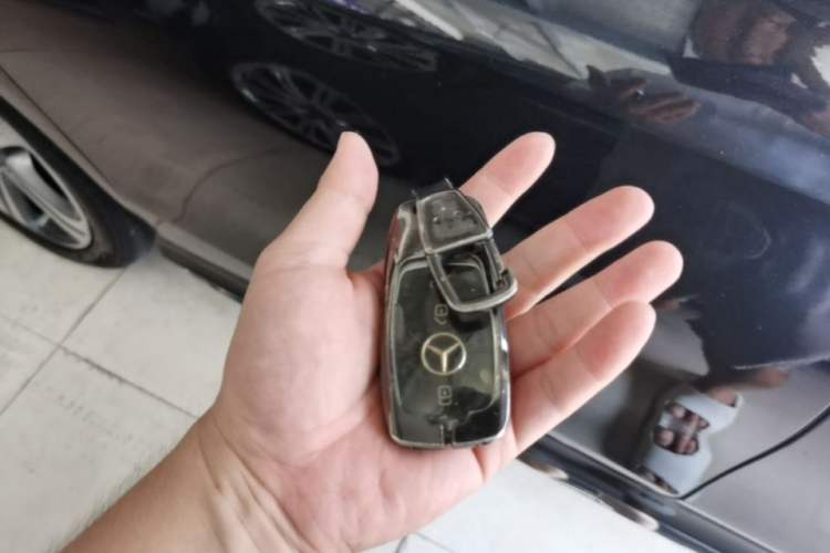 Used Mercedes-Benz E-Class 2019 E 200 L Sport Edition Vehicle Key