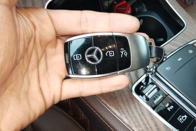 Used Mercedes-Benz E-Class 2019 Restyled E 300 L Luxury Edition Vehicle Key