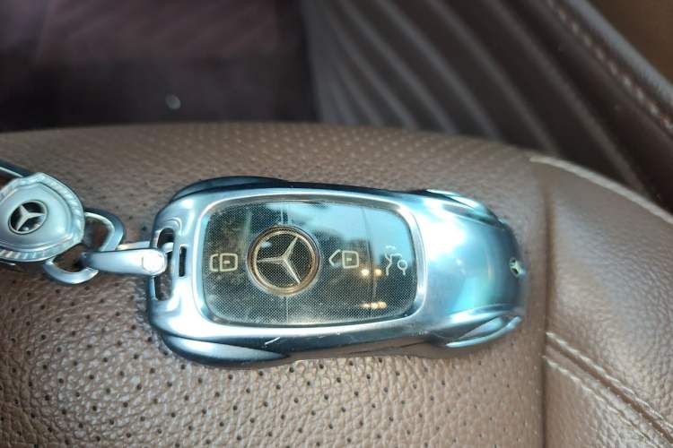 Used Mercedes-Benz E-Class 2019 E 300 L Sport Luxury Edition Vehicle Key