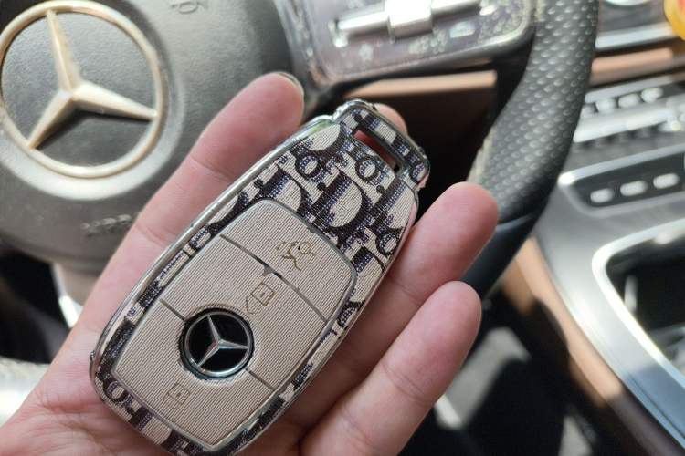Used Mercedes-Benz E-Class 2019 E 200 L Sport Edition Vehicle Key
