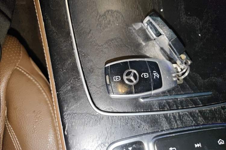 Used Mercedes-Benz E-Class 2019 E 300 L Sporty and Stylish Model Vehicle Key