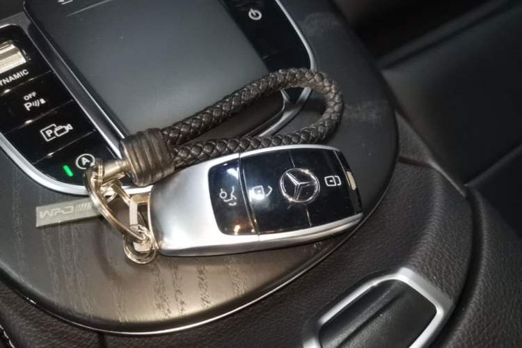 Used Mercedes-Benz E-Class 2019 E 200 L Sport Edition Vehicle Key