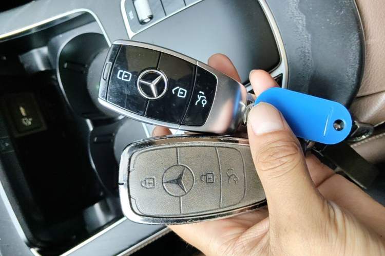 Used Mercedes-Benz E-Class 2019 E 300 L Sport Luxury Edition Vehicle Key