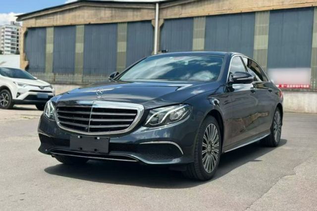 Used Mercedes-Benz E-Class 2019 E 300 L Sporty and Stylish Model
