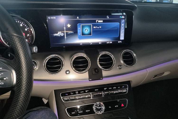 Used Mercedes-Benz E-Class 2019 E 200 Sport Edition Audio And AC Panel