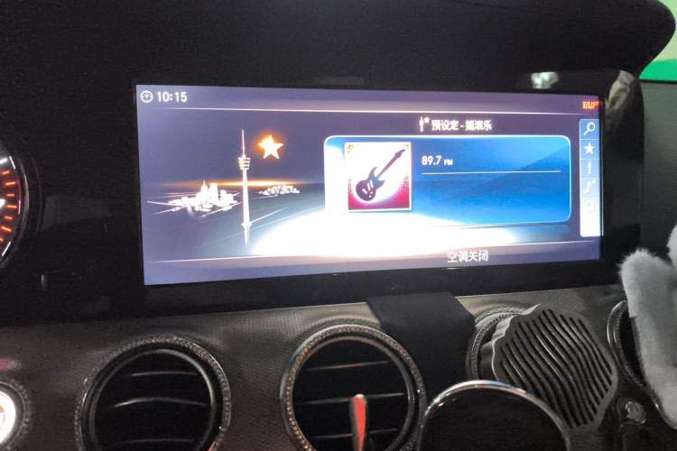 Used Mercedes-Benz E-Class 2019 E 200 Sport Edition Audio And AC Panel