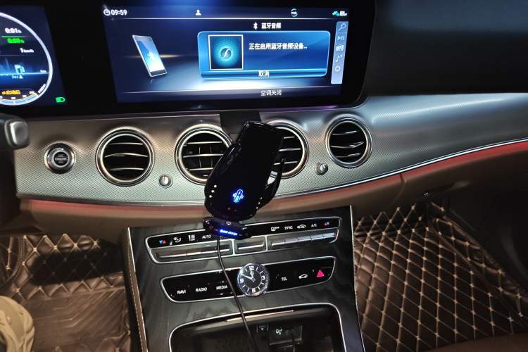 Used Mercedes-Benz E-Class 2019 E 260 Sport Edition Audio And AC Panel